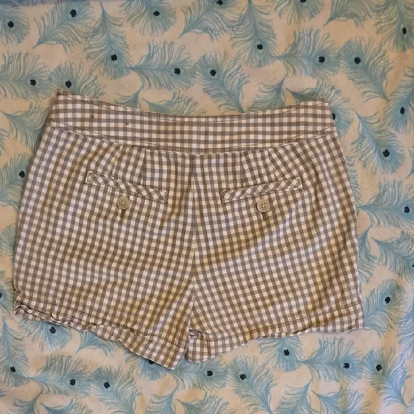 Ann Taylor Gray Bermuda Shorts Classic Style - Picture 4 of 5